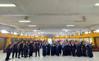 SMA Hang Tuah Gelar Acara Pelepasan dan Pengumuman Kelulusan Kelas XII Tahun Ajaran 2024/2025