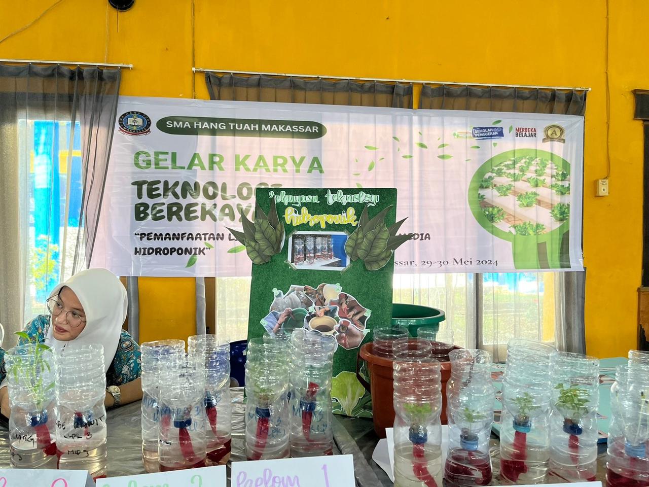 Produk tanaman hidroponik (Teknologi Berekayasa)